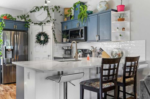 403-703 Luxstone Sq Sw, Airdrie, AB, T4B0A3 | Card Image