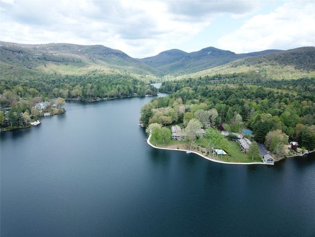 UNIT-10 - 80 Toxaway Shrs, Condo with 2 bedrooms, 3 bathrooms and null parking in Lake Toxaway NC | Image 29