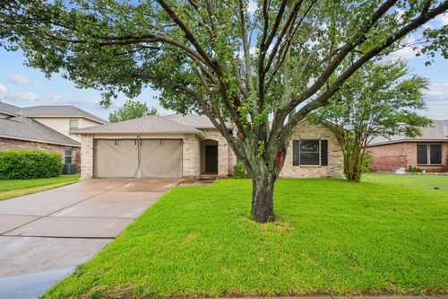 613 Pickwick Ln, Wylie, TX, 75098-6911 | Card Image