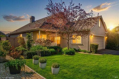 864 Bob Crosby Way, Windsor, CA, 95492 | Card Image