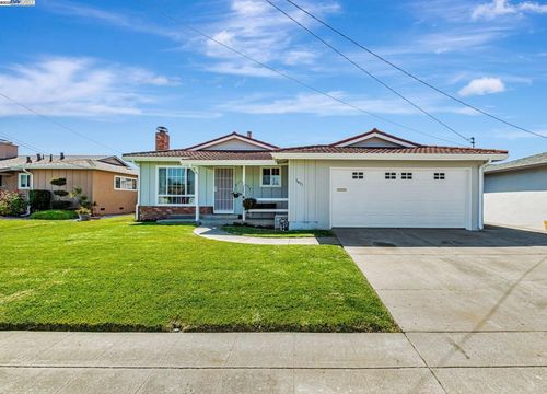 5491 Fernwood Dr, Newark, CA, 94560-1903 | Card Image