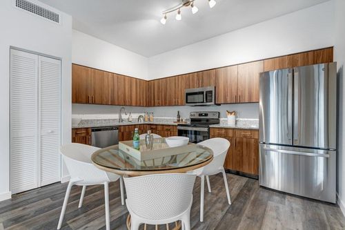 unit-206-4260 Lakewood Road, Lake Worth Beach, FL, 33461 | Card Image