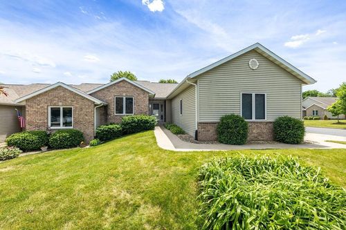 209 Morningside Dr, Deerfield, WI, 53531-9340 | Card Image