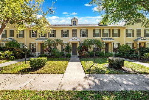5637 Whitehead St, BRADENTON, FL, 34203-8084 | Card Image