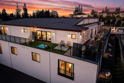 914 Woodside Rd, Redwood City, CA, 94061-3611 | Card Image