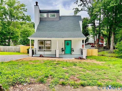 10018 Wenatchee Ter, North Chesterfield, VA, 23236-2823 | Card Image