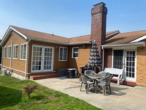 204 Knollwood Dr, Woonsocket, RI, 02895-2608 | Card Image