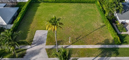 245 Puritan Rd, West Palm Beach, FL, 33405-3326 | Card Image