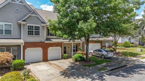 2414 Suwanee Pointe Dr, Lawrenceville, GA, 30043-1329 | Card Image