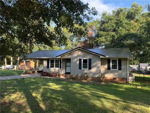 115 Woodfern Cir, Belton, SC, 29627-9784 | Card Image