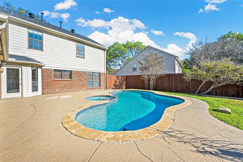 1561 Yaggi Dr, Flower Mound, TX, 75028-3646 | Card Image