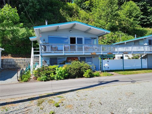 3202 Shoreline Dr, Camano Island, WA, 98282-7003 | Card Image