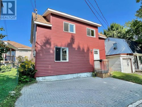 8 Edward Lane, Brockville, ON, K6V5K5 | Card Image