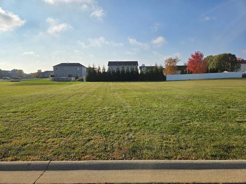 496 Shamrock Ln, Manteno, IL, 60950-3558 | Card Image