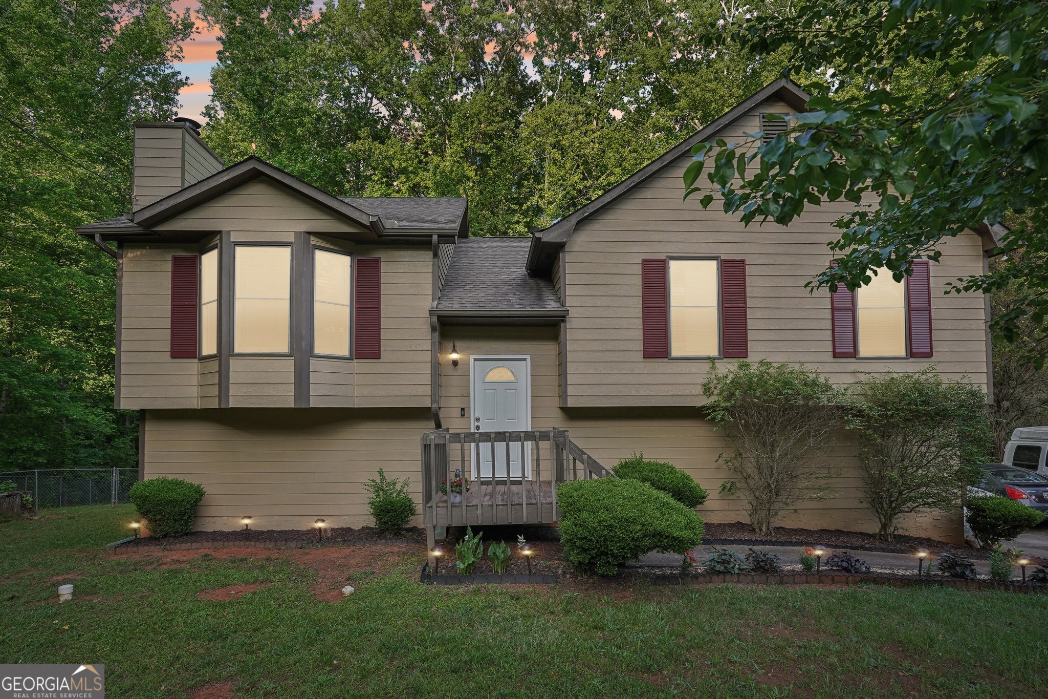 Deerfield Dr, Hiram, GA 30141