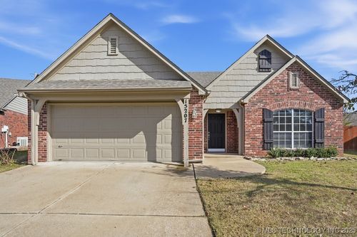 15207 E 90th Place N, Owasso, OK, 74055 | Card Image