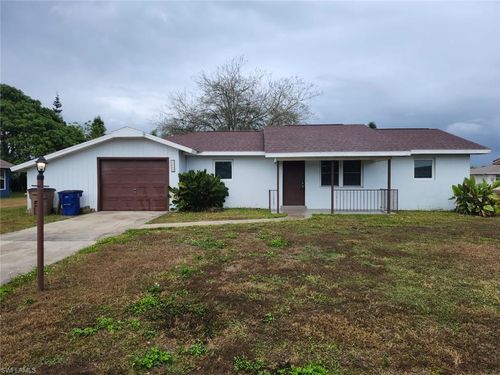 112 Kerr Cir, LEHIGH ACRES, FL, 33936-5904 | Card Image