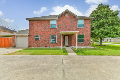 8830 Ledge St, Houston, TX, 77075-1518 | Card Image