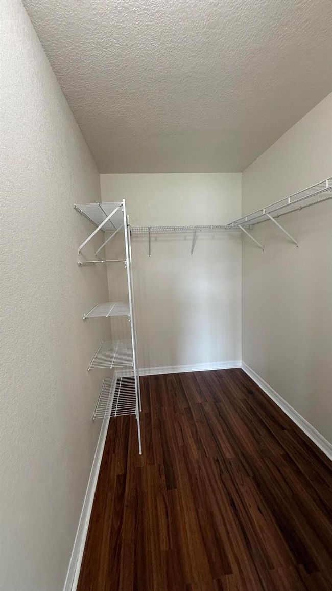 2131 Sw Newport Isles Boulevard Boulevard, House other with 3 bedrooms, 2 bathrooms and null parking in Port St Lucie FL | Image 6