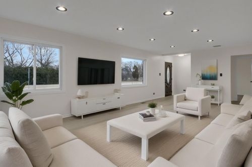 1190 Ash Rd, Hoffman Estates, IL, 60169-4448 | Card Image