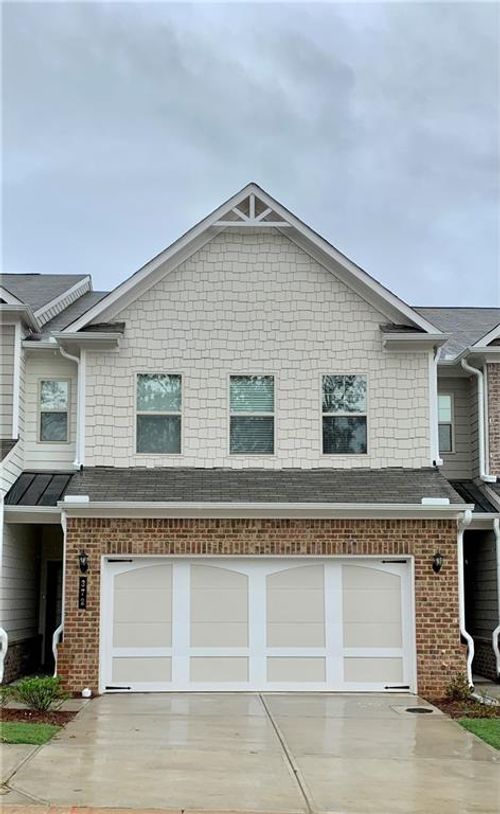 372 Cherryhill Ln, Woodstock, GA, 30188-3643 | Card Image