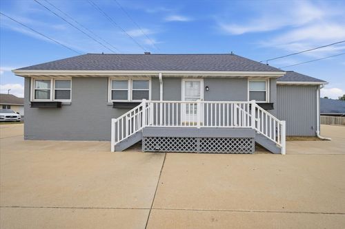1305 Morrissey Dr, Bloomington, IL, 61701-7033 | Card Image