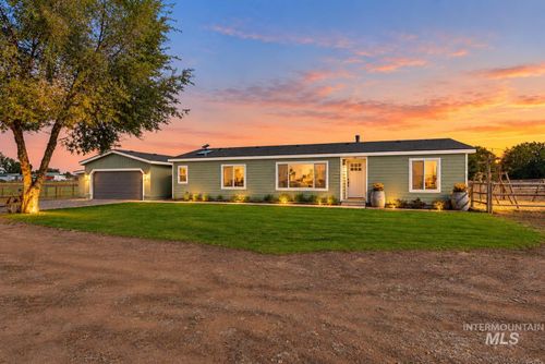 32300 Nichol Ln, Parma, ID, 83660-6449 | Card Image