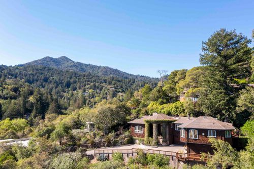 33 Acorn Way, Kentfield, CA, 94904-2646 | Card Image