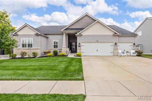533 Deer Brook Dr, O Fallon, MO, 63366-5051 | Card Image