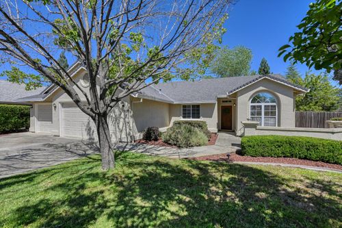 11928 Brooke Crest Dr, Auburn, CA, 95602-7700 | Card Image