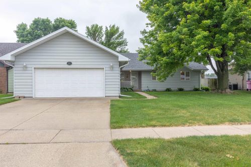 210 Carriage Lane, Sergeant Bluff, IA, 51054 | Card Image