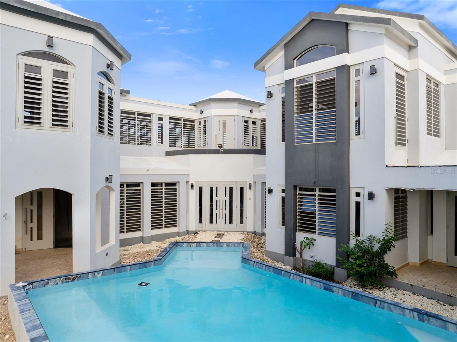 Residential for sale in ISABELA, 1960 OCEANIA, 6400 m²