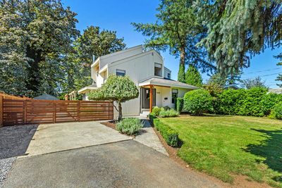 3493 Picton St, House other with 4 bedrooms, 3 bathrooms and 5 parking in Abbotsford BC | Image 3