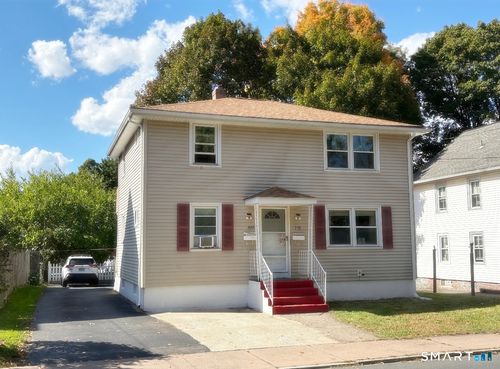 310 Spruce St, Manchester, CT, 06040-6205 | Card Image
