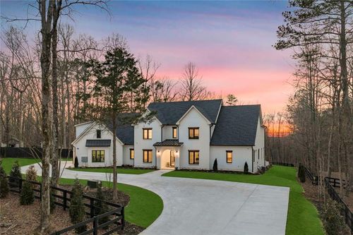 2309 Dinsmore Rd, alpharetta, GA, 30004-8010 | Card Image