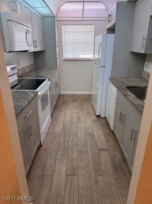 apt-12-4900 Biscayne Dr, NAPLES, FL, 34112-6902 | Card Image