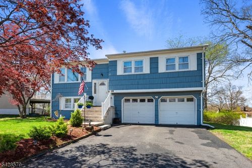 40 Musconetcong Ave, Hopatcong, NJ, 07843-1610 | Card Image