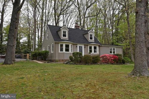 7104 Triad Way, SPRINGFIELD, VA, 22151-3302 | Card Image