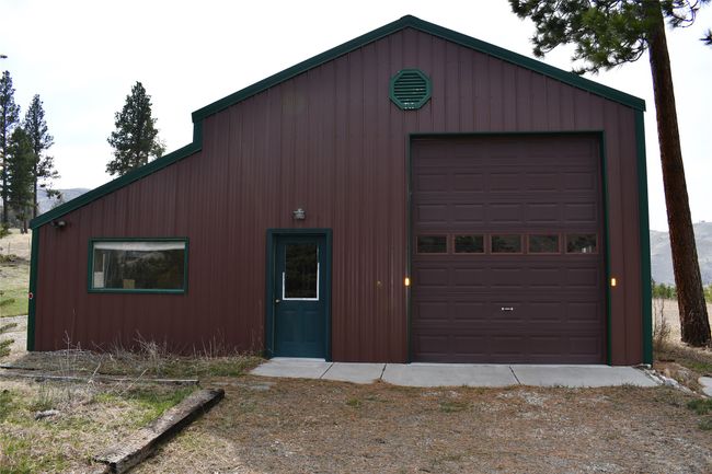 Front view of the RV garage/shop | Image 37