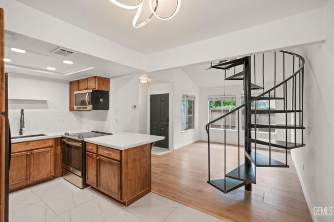 APT-30 - 5401 Dunsmuir Rd, Condo with 2 bedrooms, 1 bathrooms and null parking in Bakersfield CA | Image 5