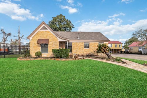 5012 Irvington Blvd, Houston, TX, 77009-2731 | Card Image