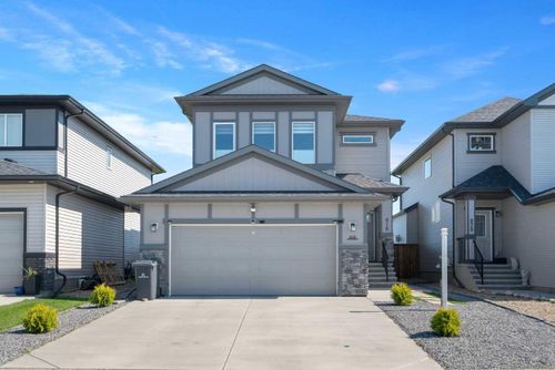 818 Hampshire Cres Ne, High River, AB, T1V0E4 | Card Image