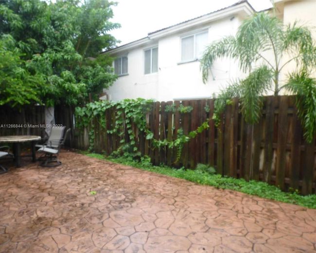 APT-102 - 7313 Nw 173 Rd Dr, Condo with 3 bedrooms, 2 bathrooms and null parking in Hialeah FL | Image 9