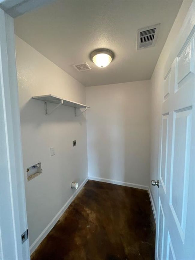Washroom with full sized washer and dryer connections. | Image 14