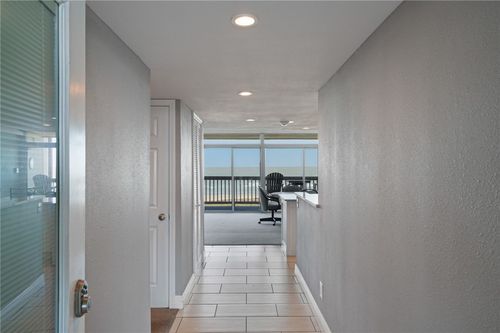 201-4242 Gulfbreeze Blvd, Corpus Christi, TX, 78402-1525 | Card Image