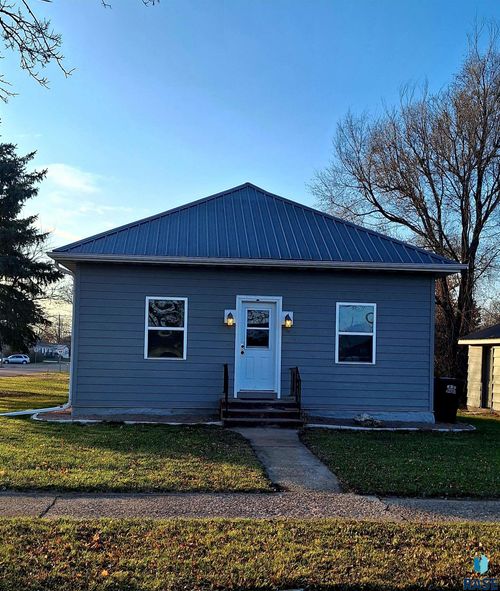 501 N Main St Street, Salem, SD, 57058 | Card Image