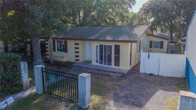 822 Forest Lane, House other with 3 bedrooms, 2 bathrooms and null parking in Daytona Beach FL | Image 2