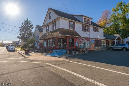 301 W Clay Ave, Roselle Park, NJ, 07204-1807 | Card Image