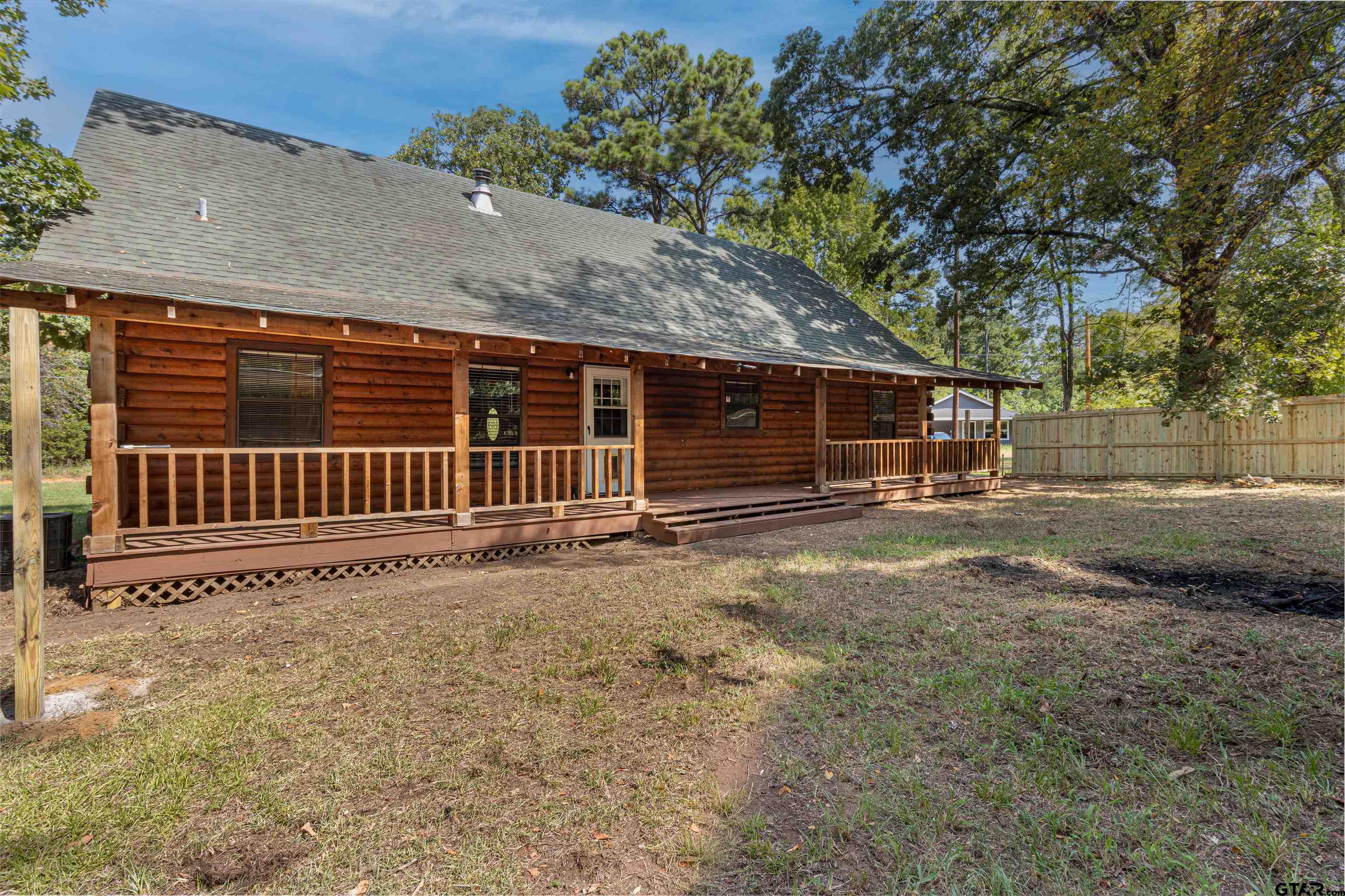 Residential Lease in Flint 3