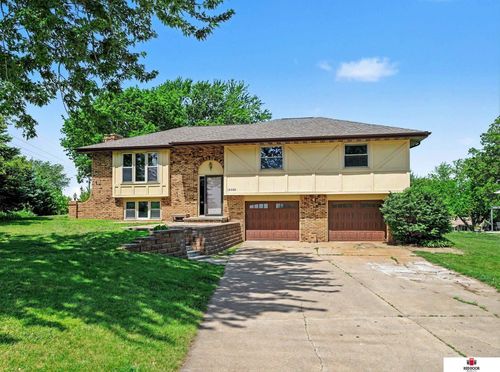 14500 Elder Cir, Plattsmouth, NE, 68048-5104 | Card Image